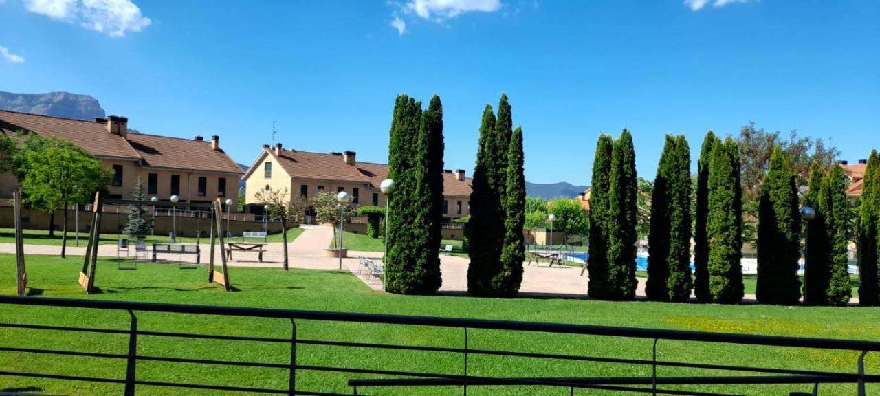 Monteperdido Jaca Apartment Exterior foto